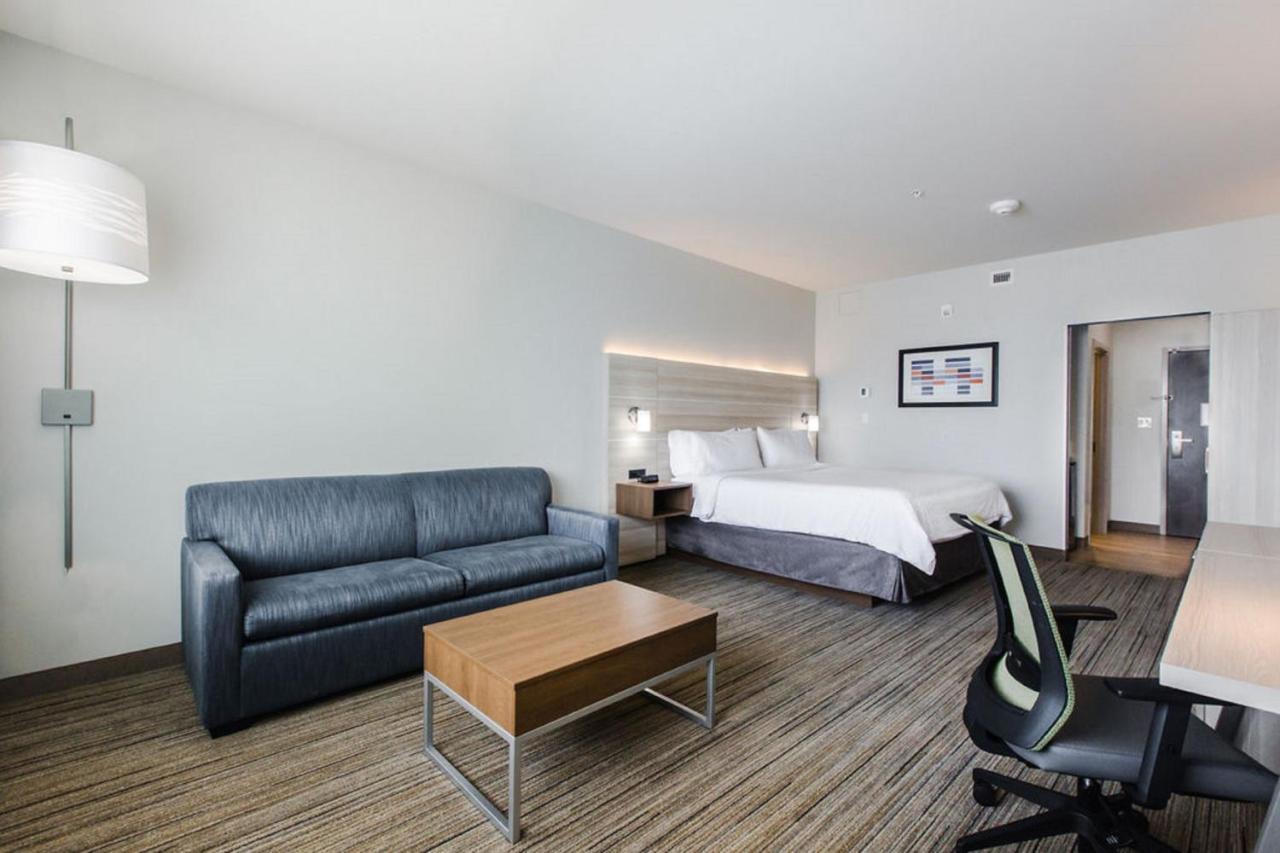 Holiday Inn Express & Suites Edmonton N - St Albert By Ihg Saint Albert Zewnętrze zdjęcie
