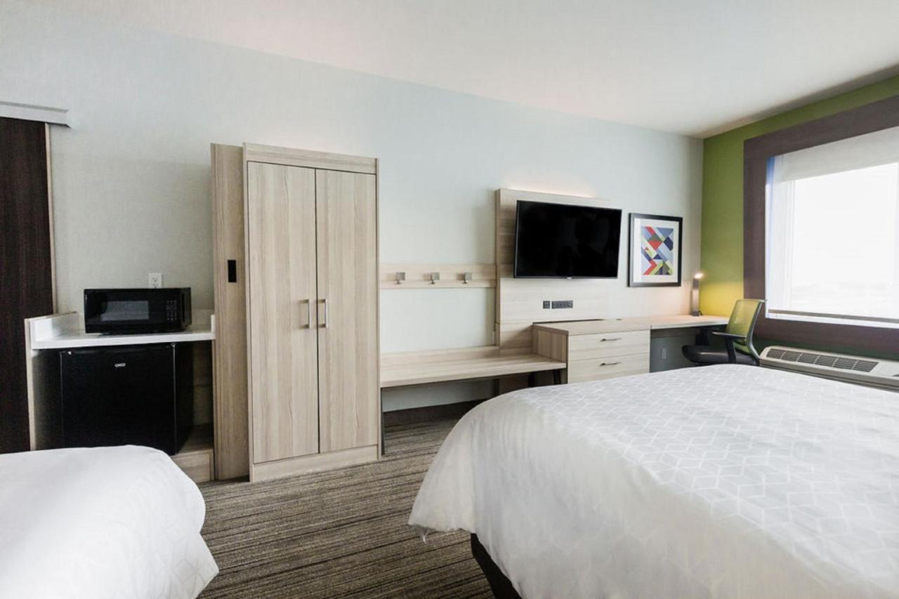 Holiday Inn Express & Suites Edmonton N - St Albert By Ihg Saint Albert Zewnętrze zdjęcie