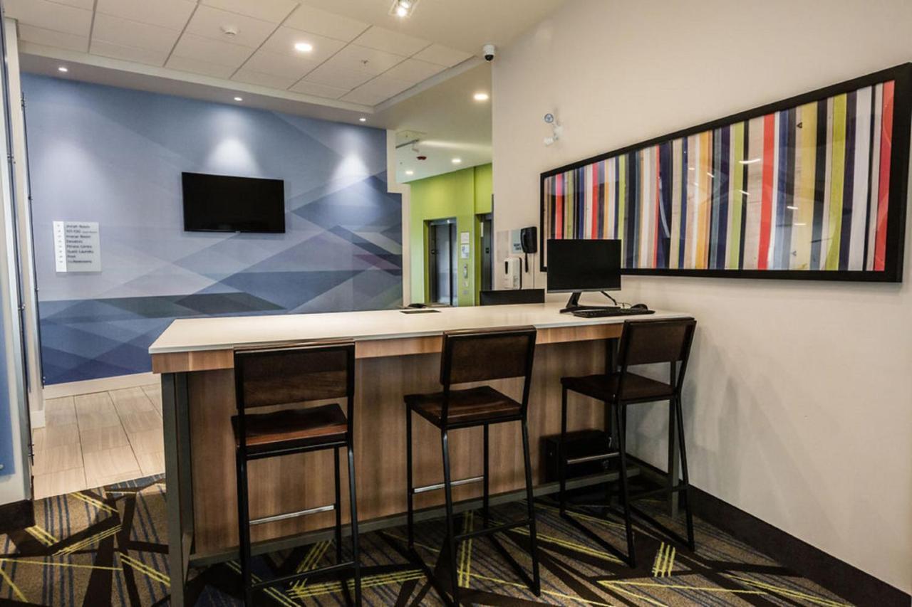 Holiday Inn Express & Suites Edmonton N - St Albert By Ihg Saint Albert Zewnętrze zdjęcie