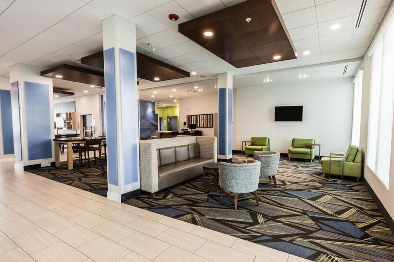 Holiday Inn Express & Suites Edmonton N - St Albert By Ihg Saint Albert Zewnętrze zdjęcie